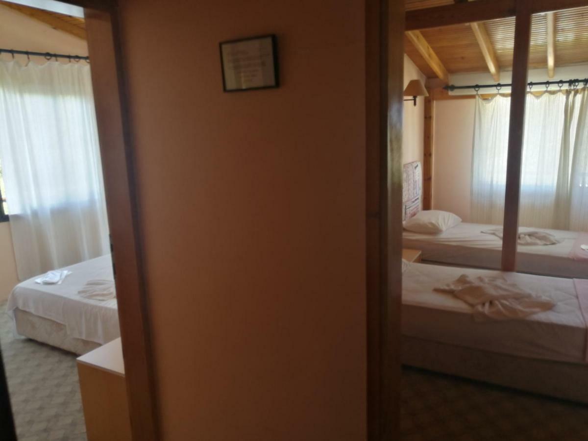 Teras Motel Foça Ngoại thất bức ảnh